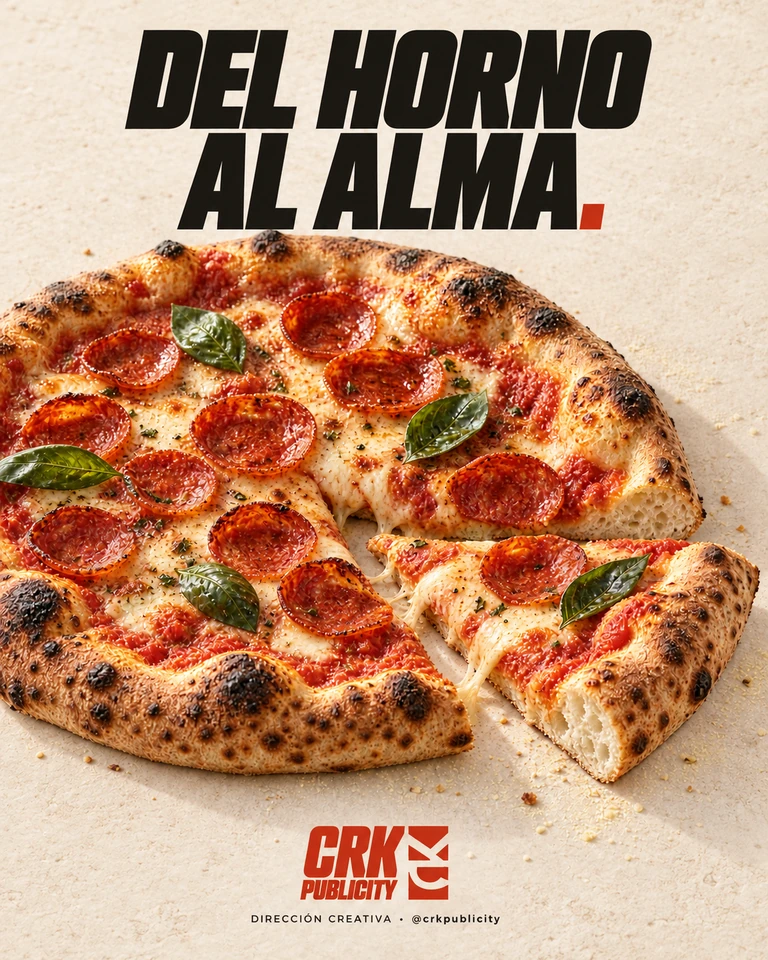 Poster de pizza artesanal de pepperoni sobre fondo marfil, titular Del horno al alma y logo CRK Publicity