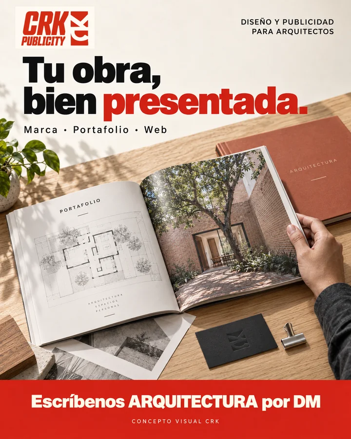 Poster publicitario de CRK Publicity para arquitectura con portafolio editorial, planos y muestras de materiales sobre mesa de estudio